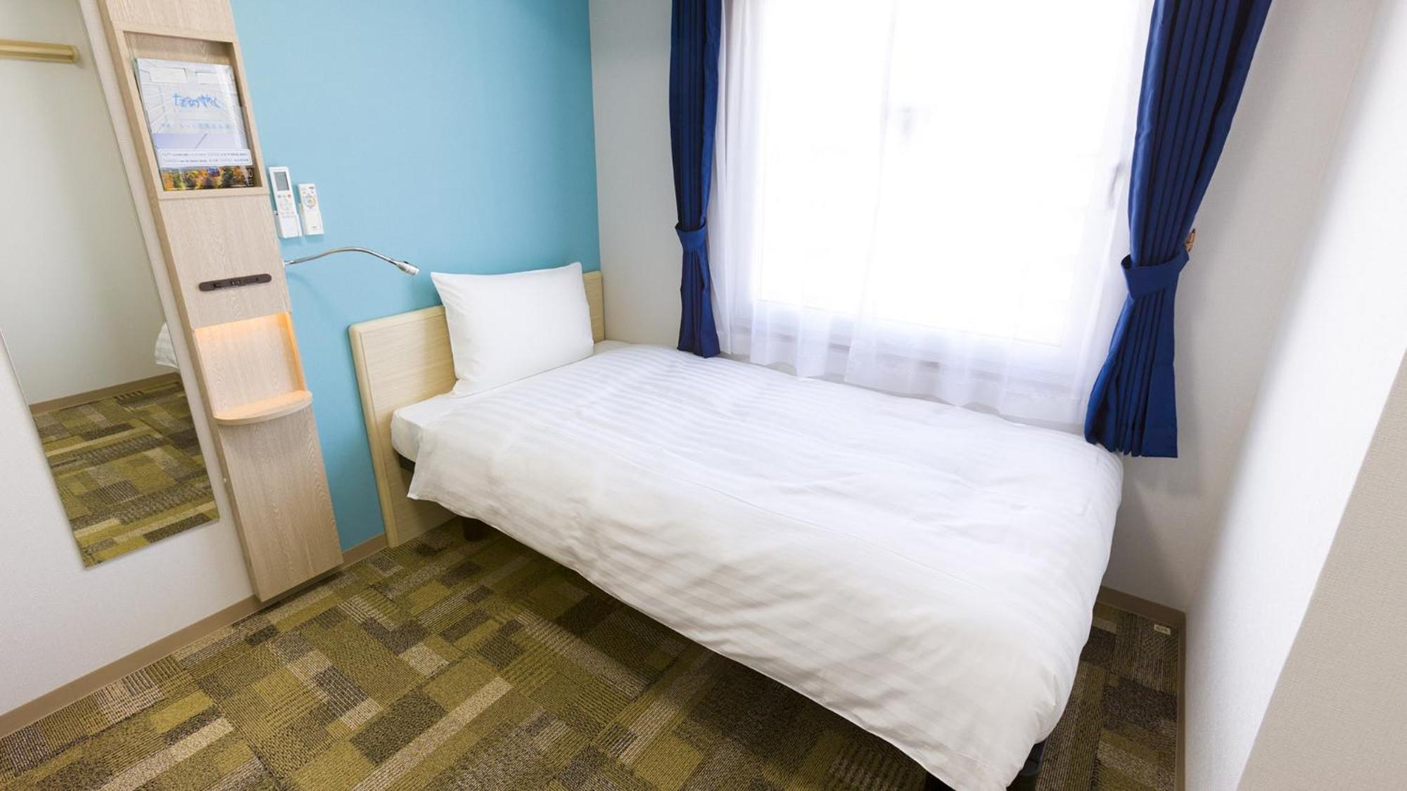 Toyoko Inn Tokyo Keio-Sen Higashi-Fuchu-Eki Kita-Guchi Szoba fotó