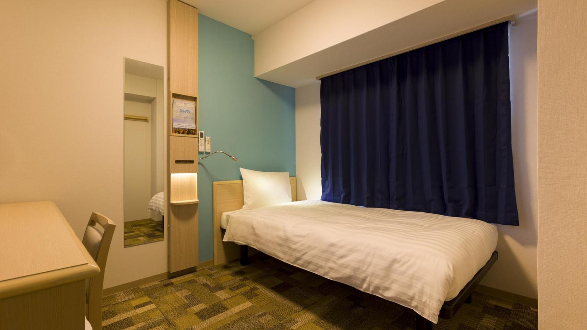 Toyoko Inn Tokyo Keio-Sen Higashi-Fuchu-Eki Kita-Guchi Szoba fotó